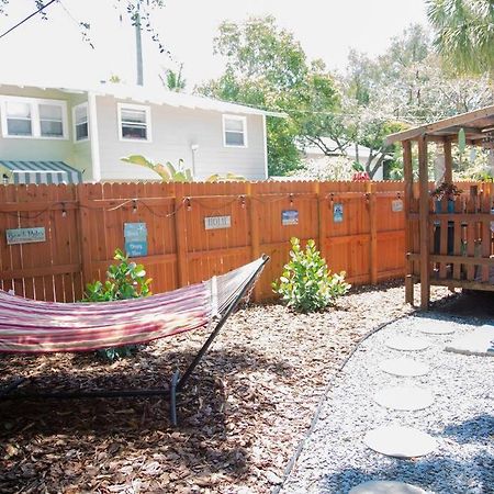 Two Bedroom Ranch With Private Deck Close To Beach 沃思湖 外观 照片
