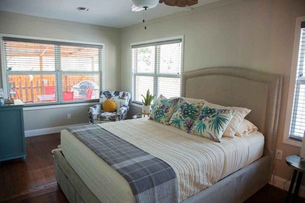 Two Bedroom Ranch With Private Deck Close To Beach 沃思湖 外观 照片